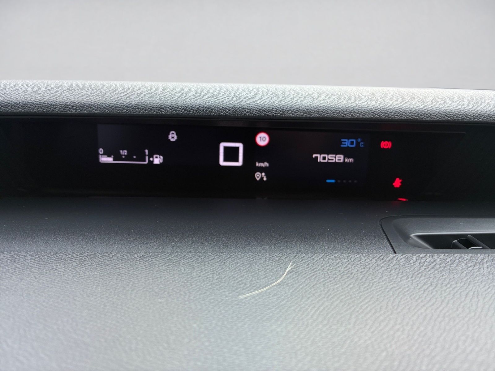 Fahrzeugabbildung Citroën C3 1.2T MAX Sitzhz,Kamera,Allwetter,Navi,LED