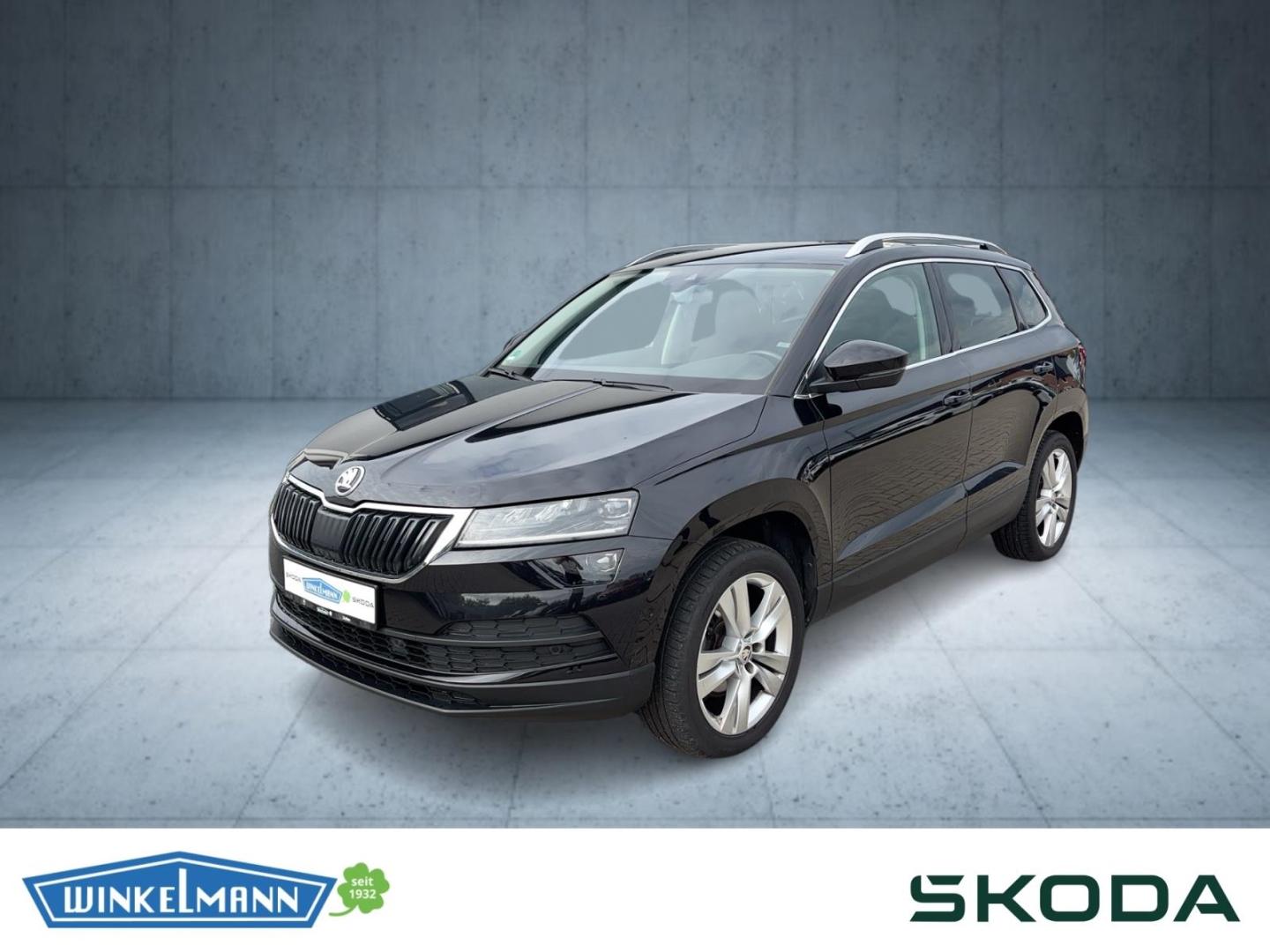 Skoda Karoq Style AHK KAMERA LED NAVI SHZ ACC PDC SMAR
