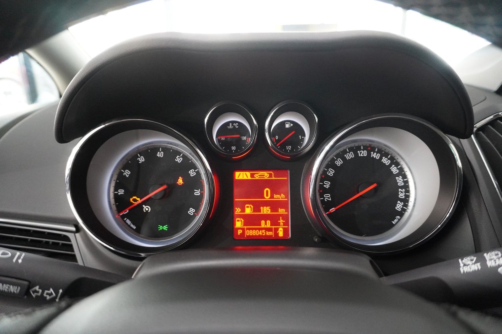 Fahrzeugabbildung Opel Zafira Tourer 1.4T INNOV. 7-SITZER NAVI/KAMERA