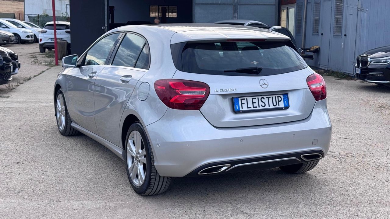 Mercedes-Benz Mercedes-benz A 220 Mercedes A220 CDI Activity imagem 2