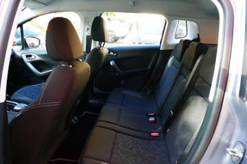 Fahrzeugabbildung Peugeot 2008 Active #Zahnriemen bei 78Tkm erneuert.