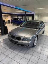 BMW 750 i   *Top Zustand* - gebrauchte BMW 750 aus dem Jahr 2005