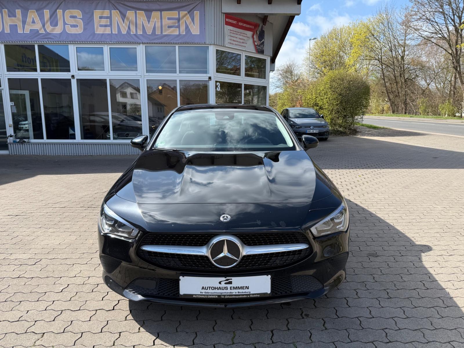Mercedes-Benz CLA 200 d Shooting Brake/Navi/LED/Sitzhzg/AHK