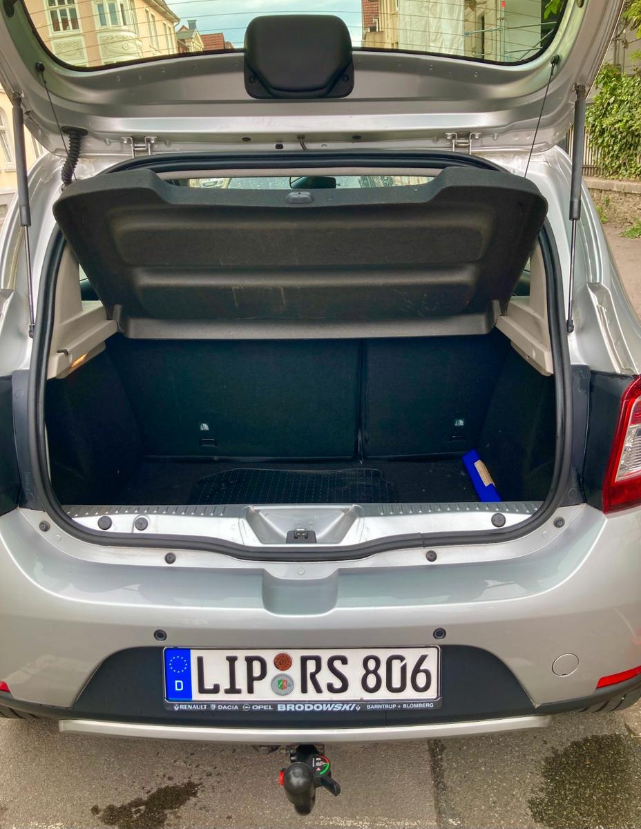 Dacia Sandero Stepway TCe 90 PS, TÜV 08/2028, AHK, 2x 