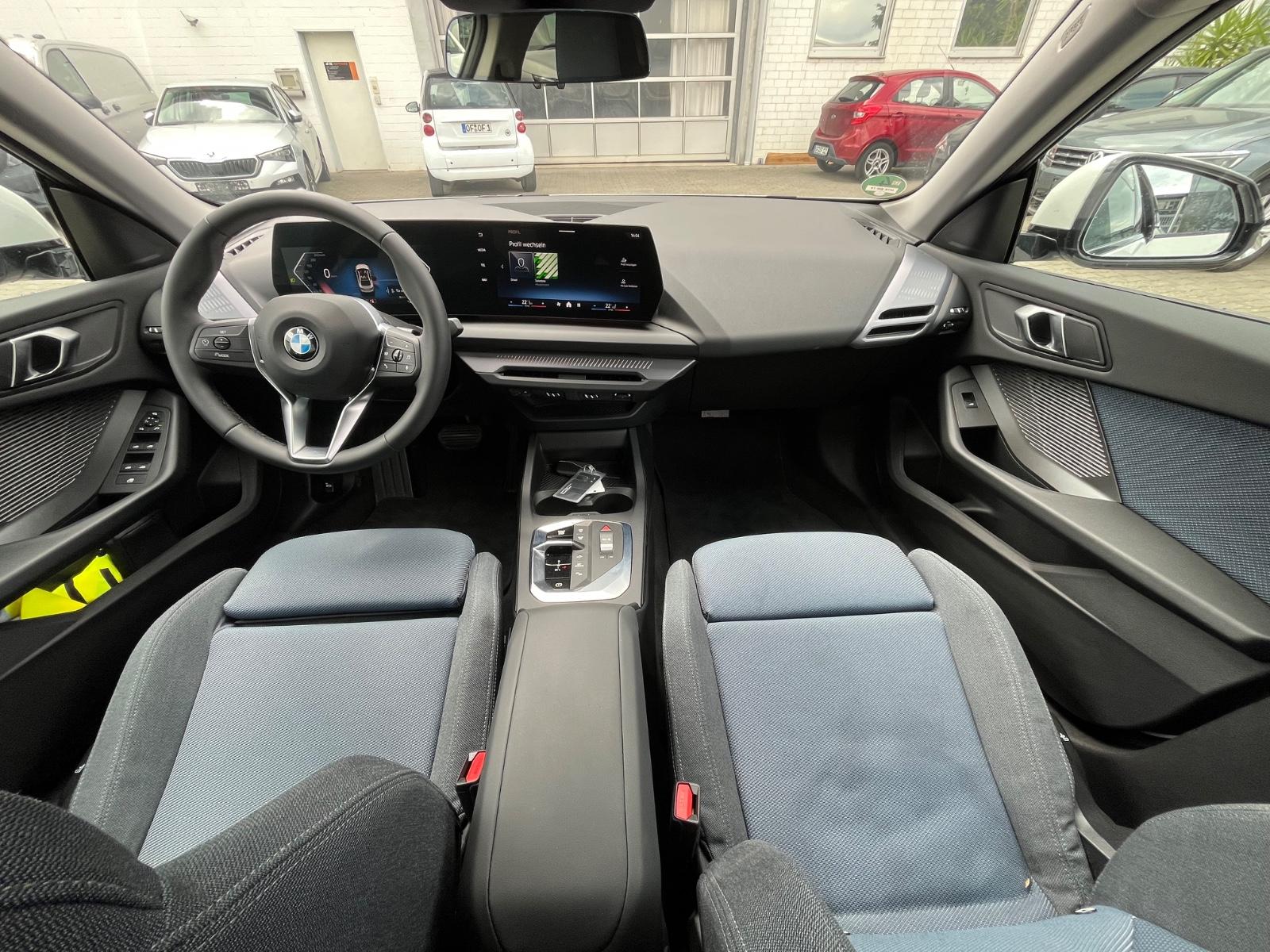 BMW 216 Gran Coupe *BMW Live Cockpit Plus*