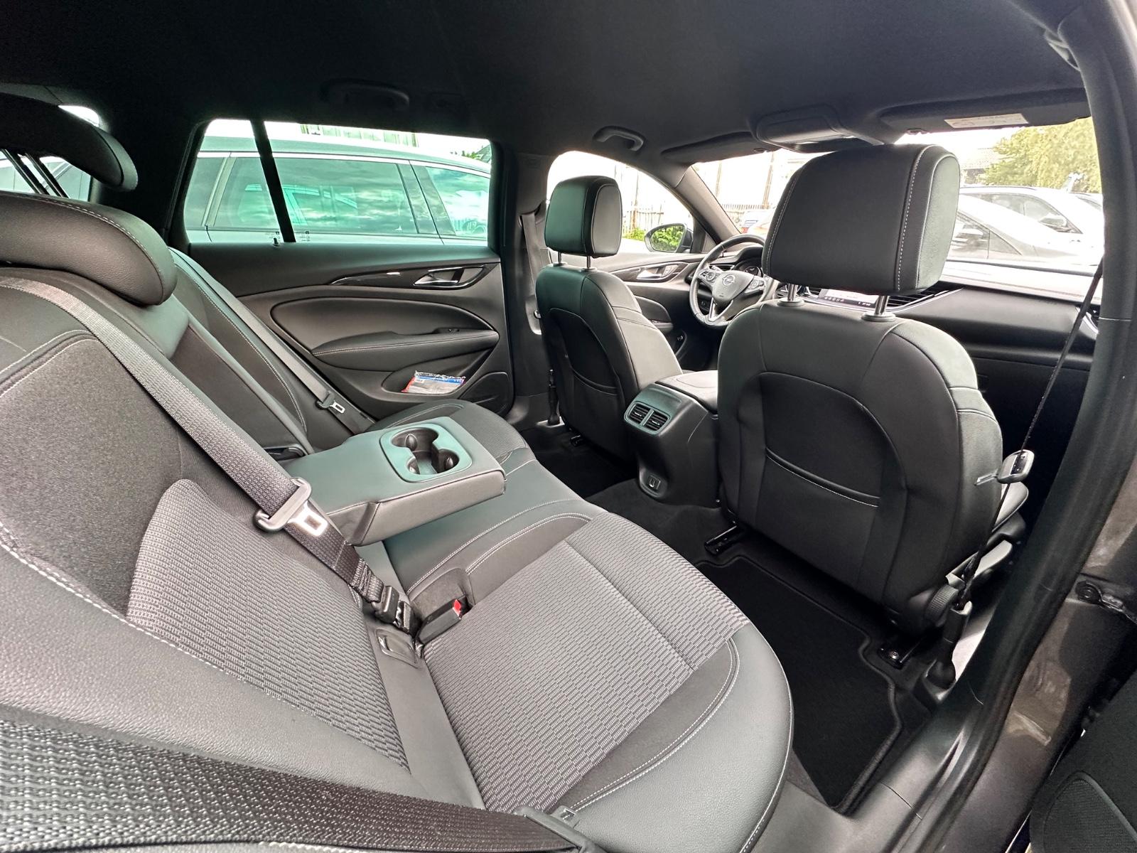 Opel Insignia B ST Navi Massage HuD Kamera ACC AHK