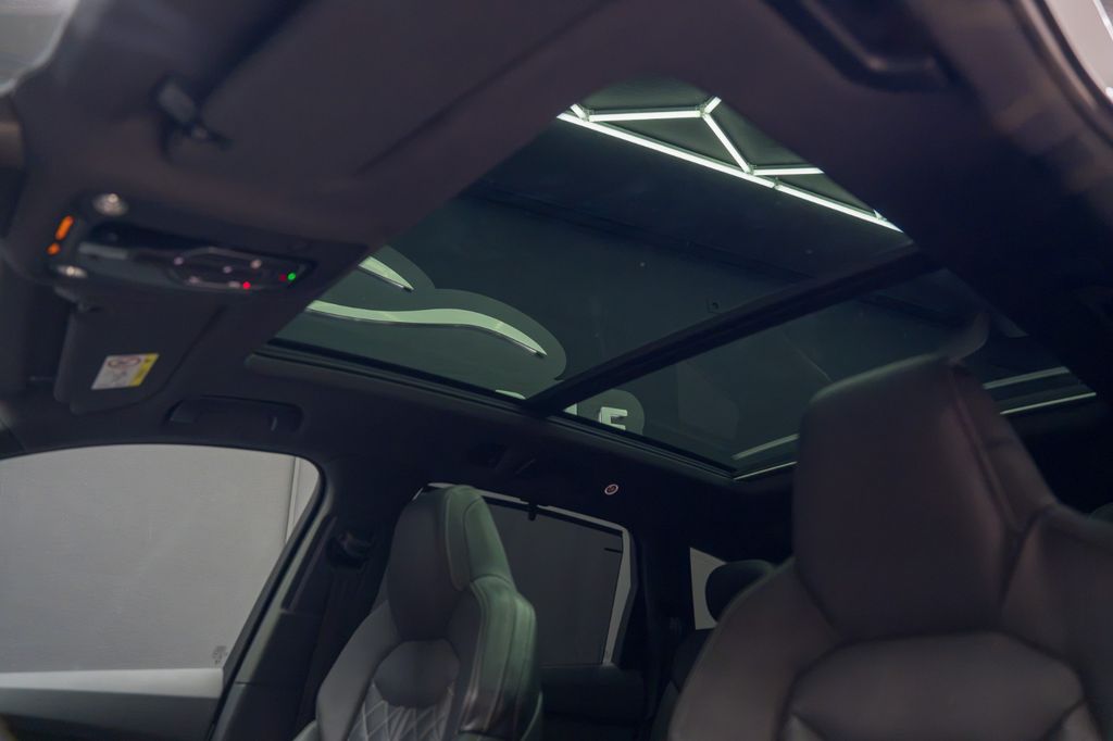 AUDI Q7 50 TDI competition plus*AHK*HU*B&O*PANO*VOLL AUDI Q7 50 TDI competition plus*AHK*HU*B&O*PANO*VOLL