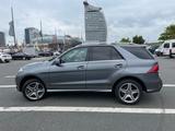 Mercedes-Benz GLE 350 d 4MATIC - AMG,Panorama,AHK,LED,Comand - Mercedes-Benz GLE-Klasse Gebrauchtwagen in Bremen