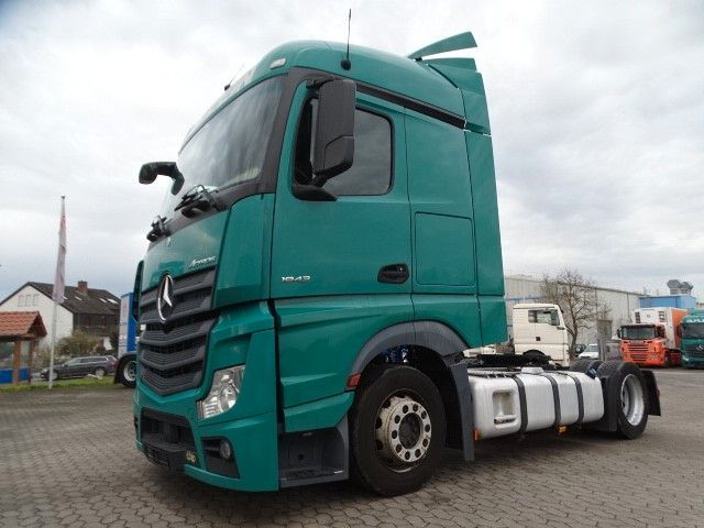 Mercedes-Benz Actros 1843 Stream Space*Mega*Low Liner*2 x Tank