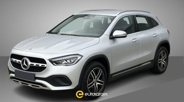 Mercedes-Benz MERCEDES-BENZ GLA 200 Automatic Business