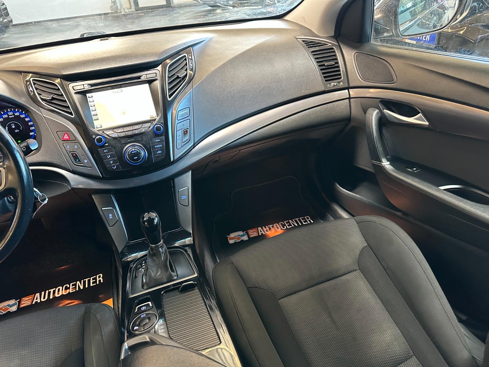 Hyundai i40 2015 — фото 35