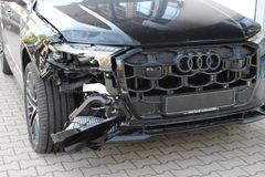 AUDI SQ7 / HUD / LED / PANO / MATRIX / 22-ZOLL