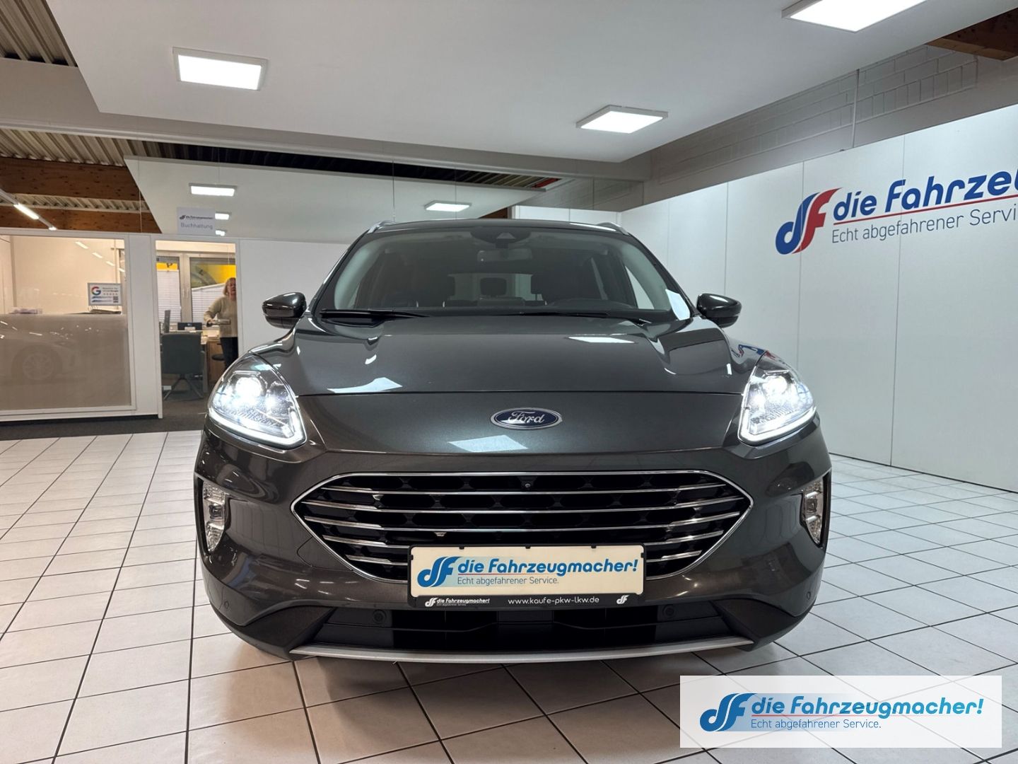 Fahrzeugabbildung Ford Kuga Titanium X HUD Navi Digitales Cockpit Sound