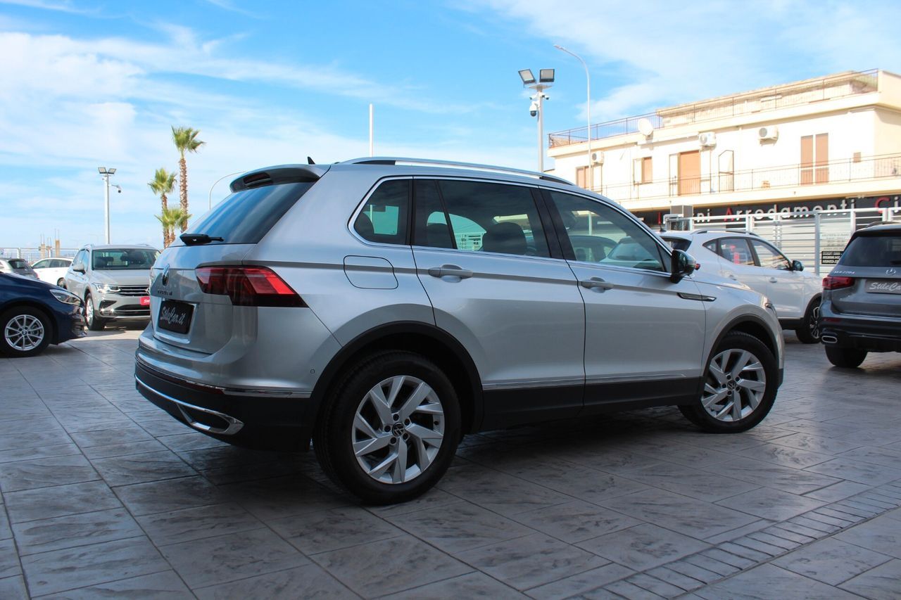 Volkswagen Tiguan 2.0 TDI 150 CV SCR DSG Eleganc imagem 2