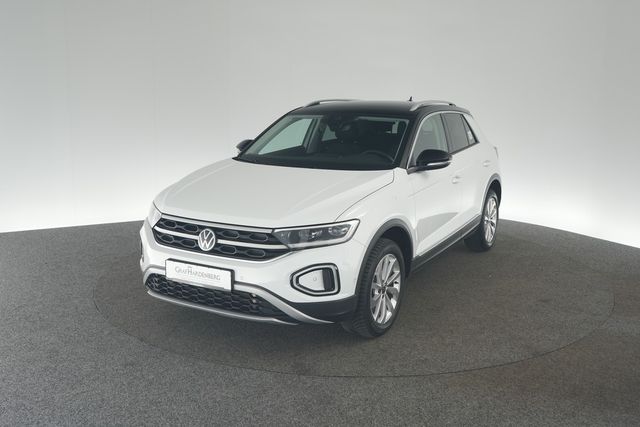 Volkswagen T-Roc 1.5 TSI DSG Style ACC Navi AHK LED