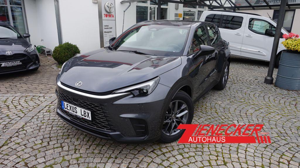 Lexus LBX
