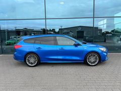 Fahrzeugabbildung Ford Focus Turnier 1.5 EcoBlue ST-Line Temp SHZ Navi