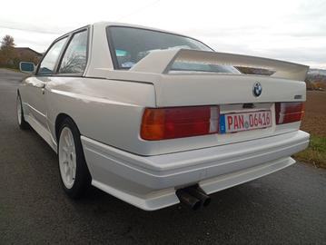 صورة 7 لـ 1987 BMW M3