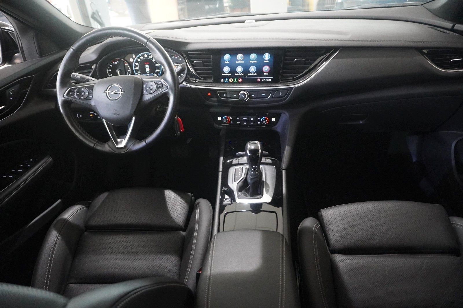 Fahrzeugabbildung Opel Insignia B ST 2.0D ELEGANCE NAVI/LED/VIRTU./AHK