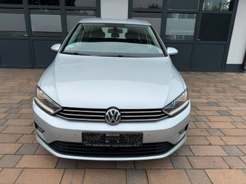 Volkswagen Golf - 2