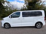 Peugeot Traveller BlueHDi 180 S&S EAT8 Business VIP ... - weiße Peugeot Traveller