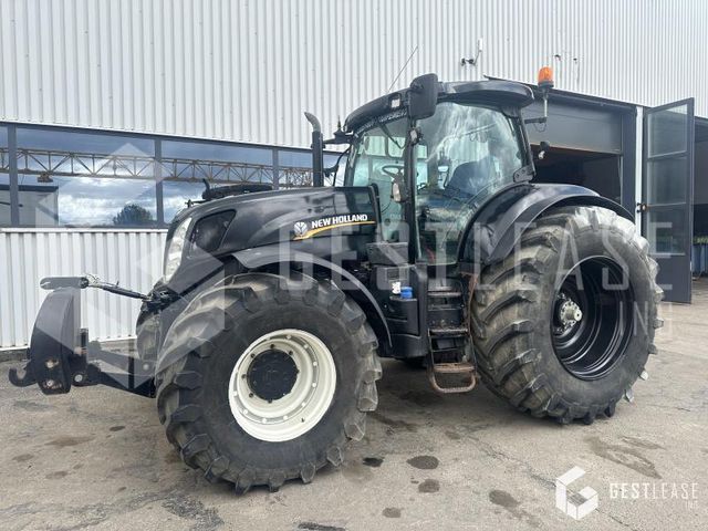 New Holland T7.235