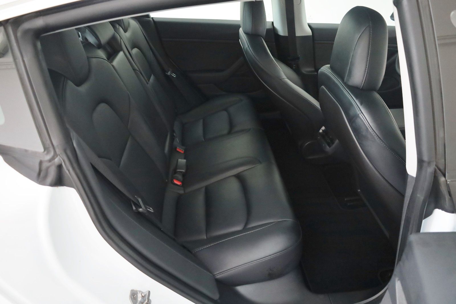 Fahrzeugabbildung Tesla Model 3 Long Range Dual AWD,ACC,360Kam.,Panorama