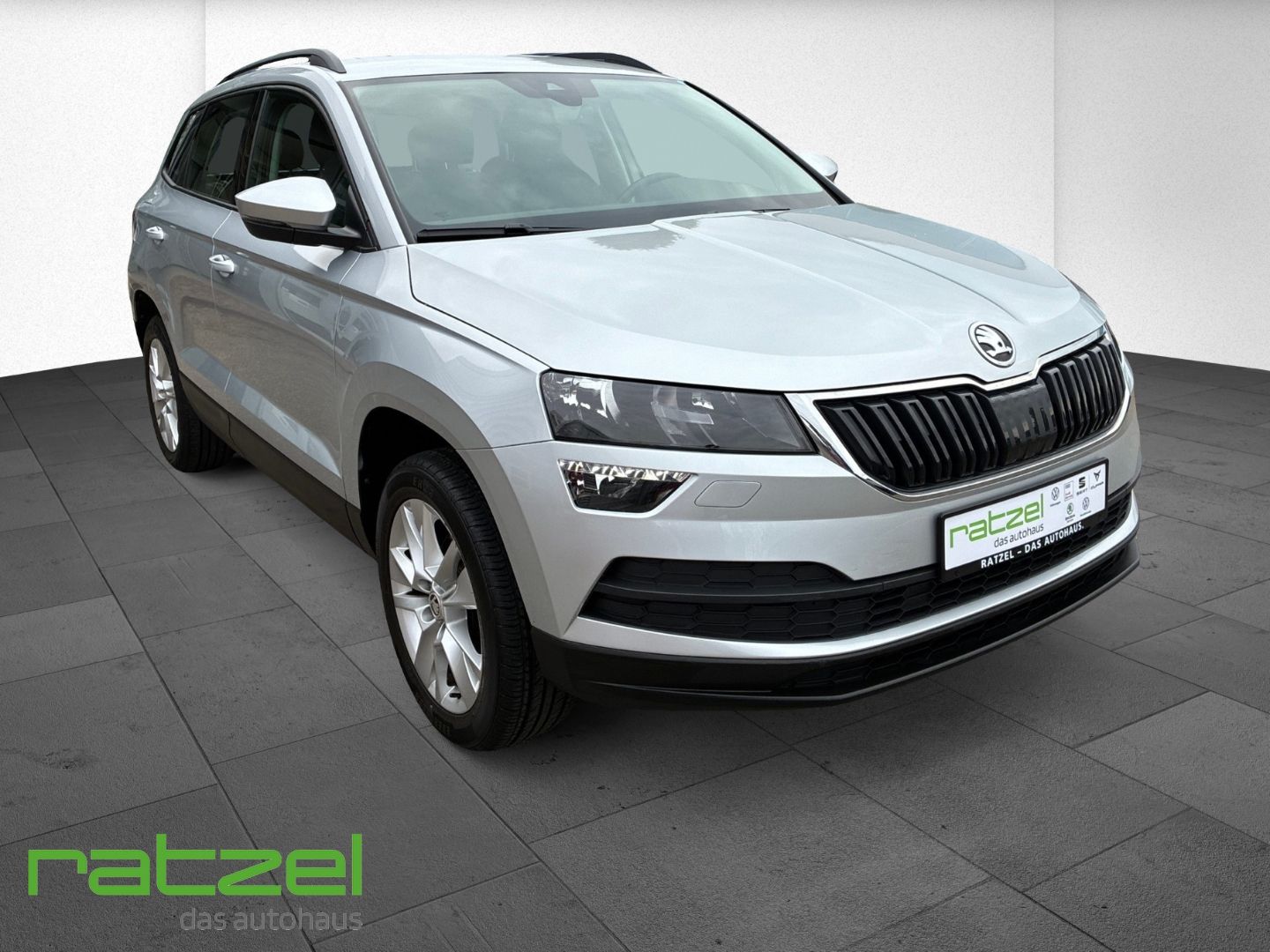 Fahrzeugabbildung SKODA Karoq Ambition 1.5 TSI Automatik LED Sperrdiff.