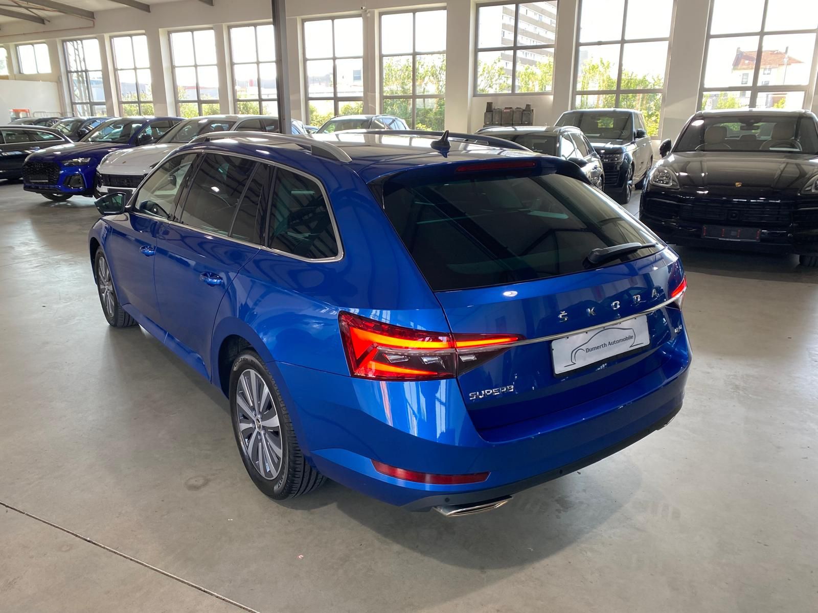 Fahrzeugabbildung SKODA Superb 2.0 TSI DSG 4x4 Style/STHZG/360/ACC/