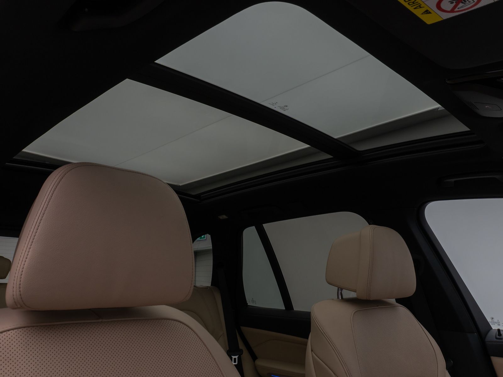 Fahrzeugabbildung BMW X5 M50d Panoram Laser 360°HUD DAB H/K AHK DisplK