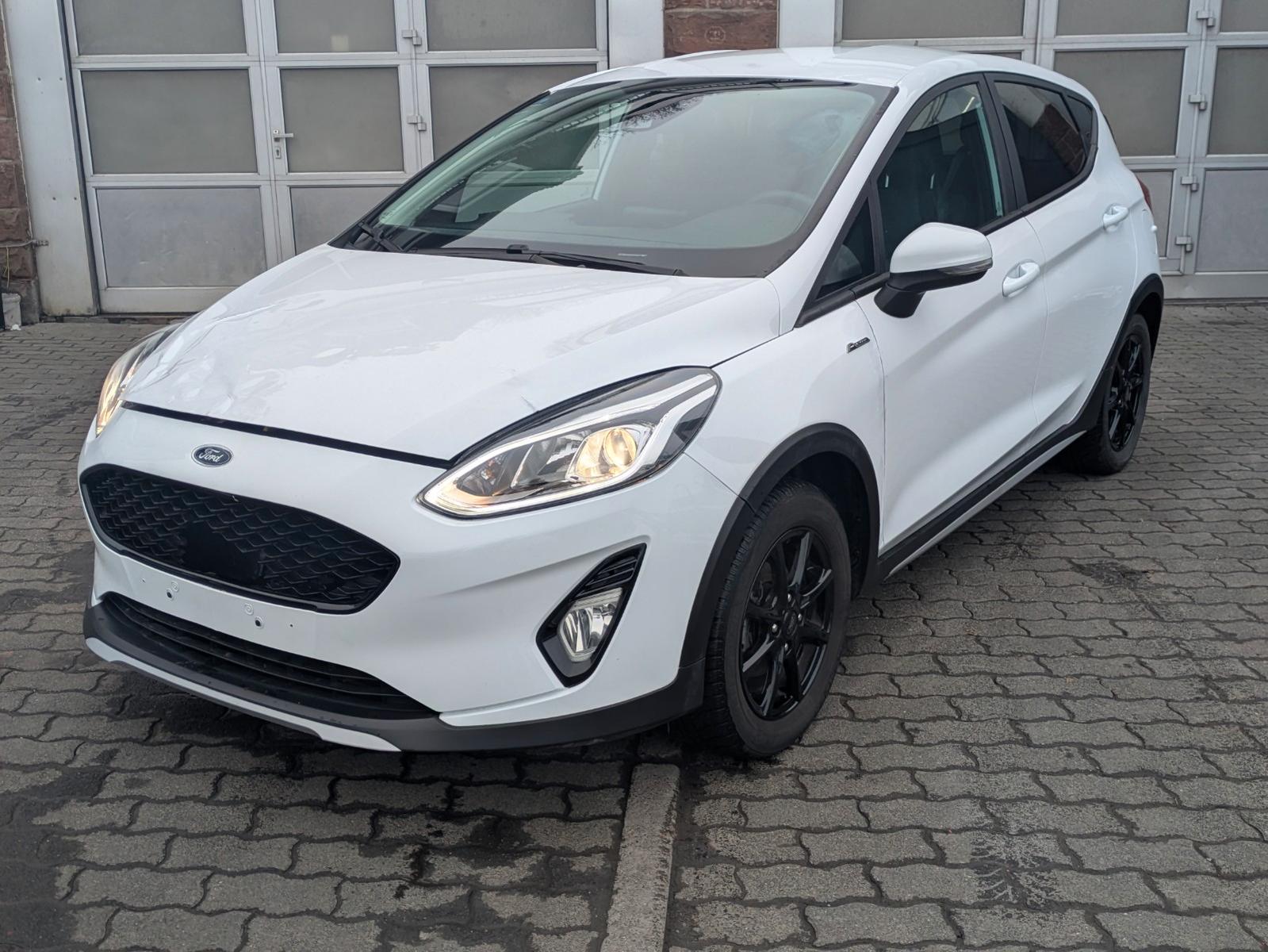 Ford Fiesta Active / SHZ / 1.Hand !