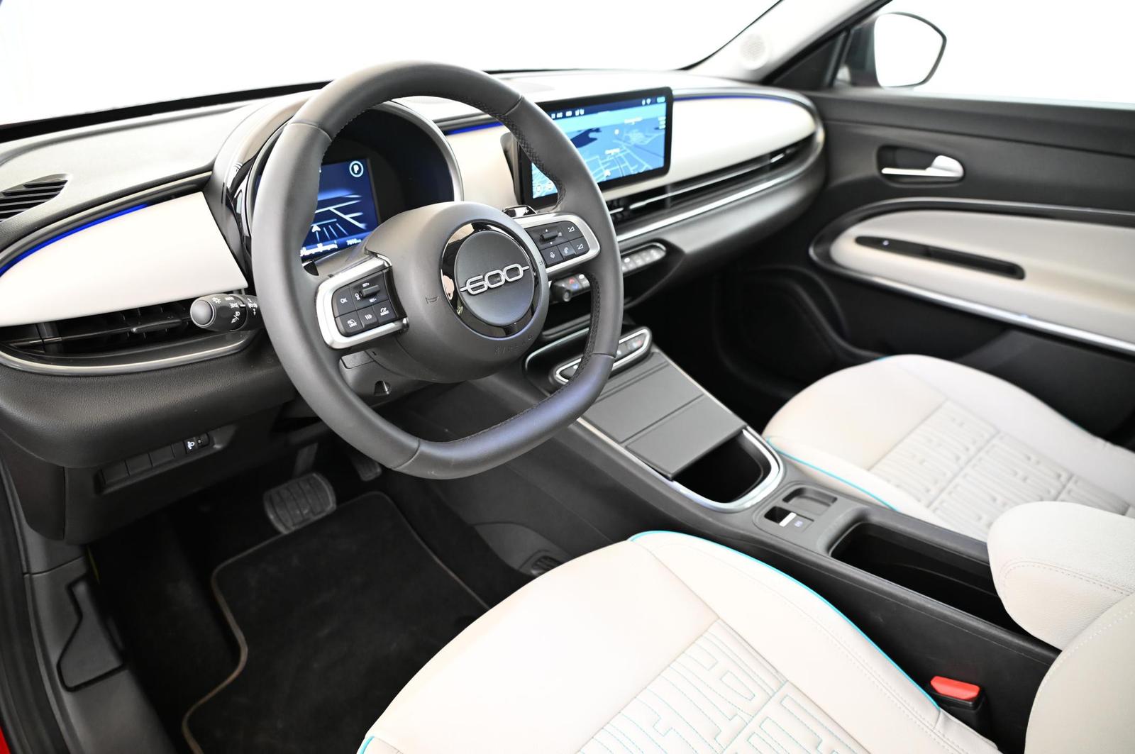Fiat 600 1.2 Hybrid 101 DCT6 La Prima LED/NAVI/SHZ/18