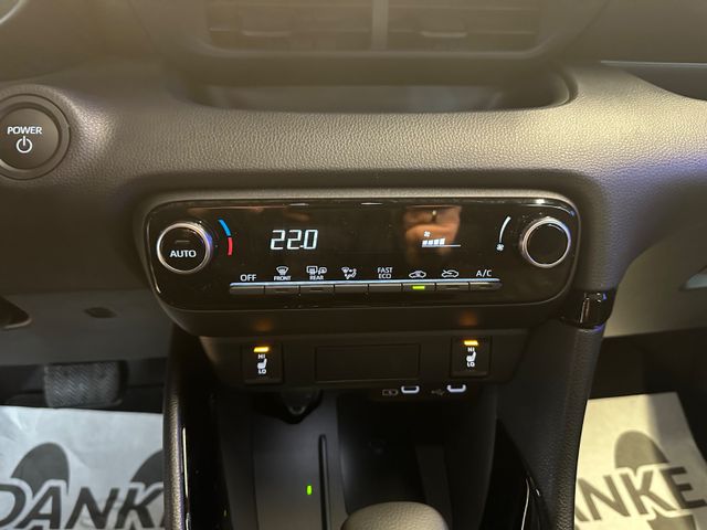 Toyota Yaris Hybrid Teamplayer *Safety&Comfort-Paket*