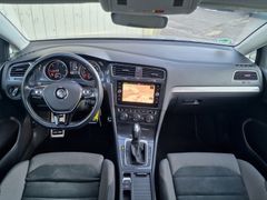 Fahrzeugabbildung Volkswagen Golf VII Variant Alltrack 4M Navi LED SiHz AHK