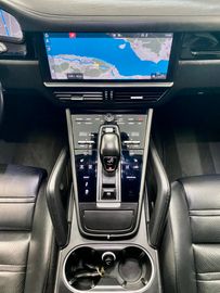 Porsche Cayenne - 12