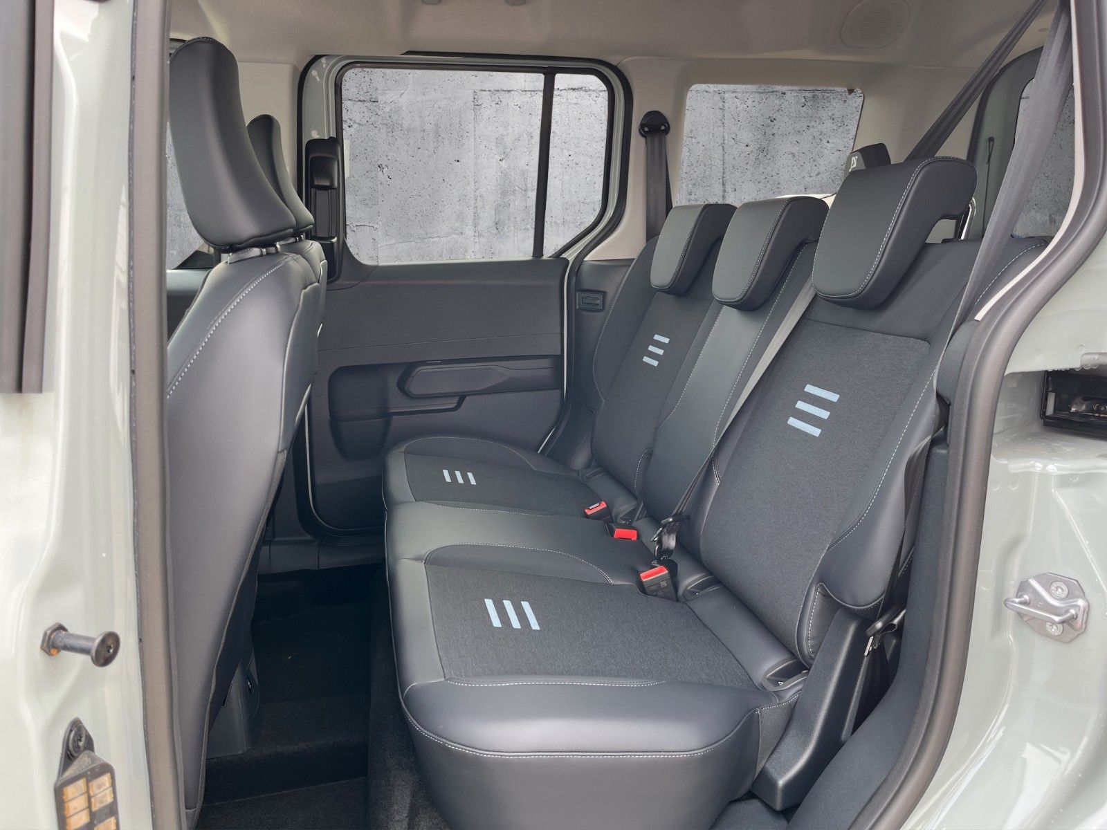 Fahrzeugabbildung Ford Tourneo Courier Active