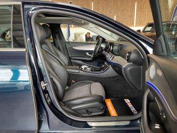 Mercedes-Benz E 350d *LED*KAMERA*NAVI*PDC*BURMESTER*CARPLAY*
