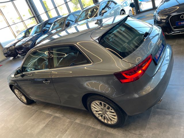 Audi A3 ambiente *BI-XENON*NAVI*TEMPOMAT*SZHZ*KLIMA*