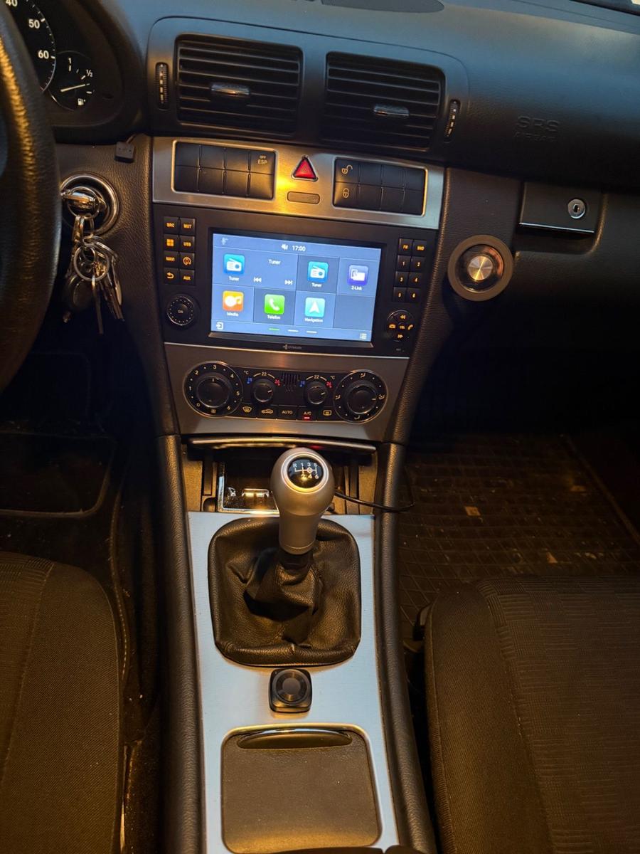 Mercedes-Benz C180 2006 — photo 11