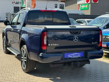 Mercedes X 250 - 8