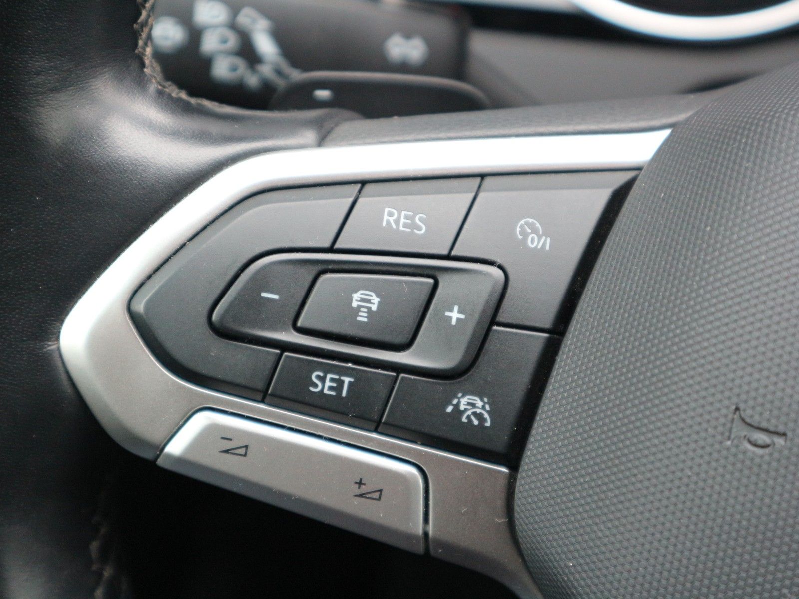 Volkswagen Passat - Bild 13