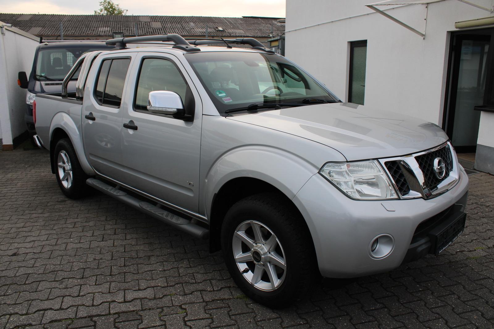 Nissan Navara Double Cab V6 4x4 *AHK*Gepflegt*