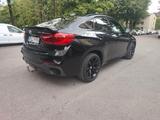 BMW X6 M50 M50d - - schwarze BMW X6 M50