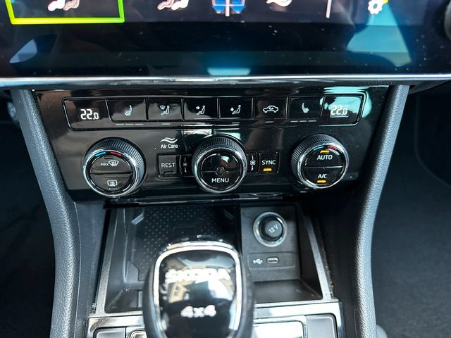 Superb Combi L&K 4x4 NAV;MASSAGE;ELHECK;ACC