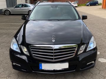 Mercedes E 300 - 4
