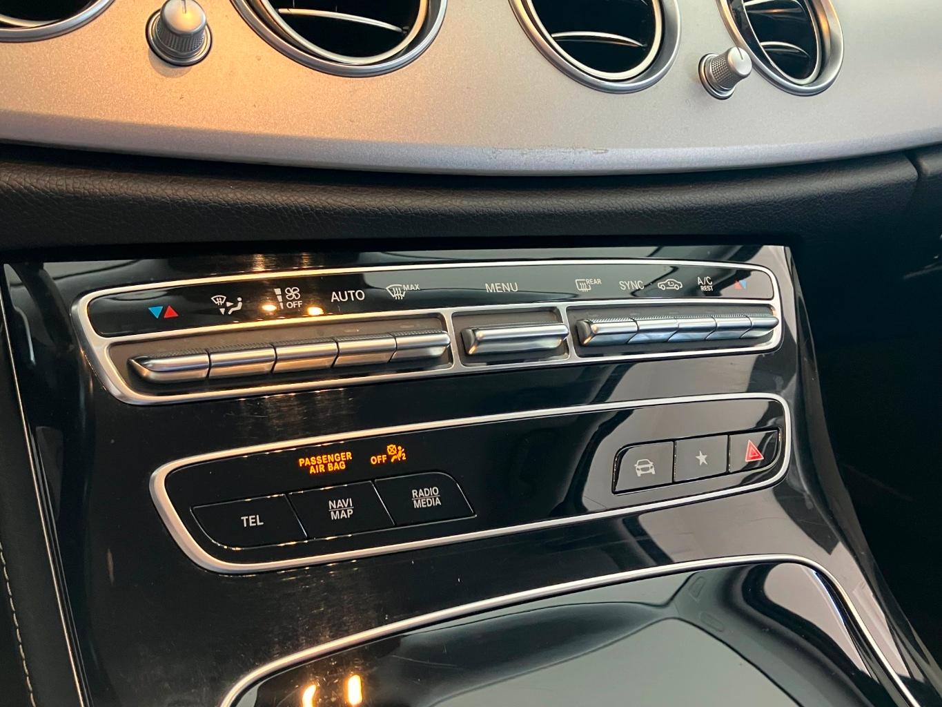 Mercedes-Benz E 220 d T 9G TAXI MBUX Navi Plus Kamera