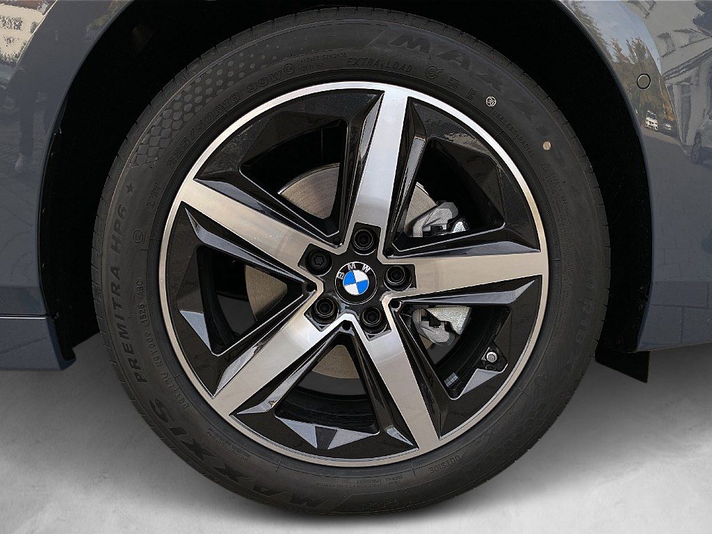 BMW 220 Active Tourer - Bild 8