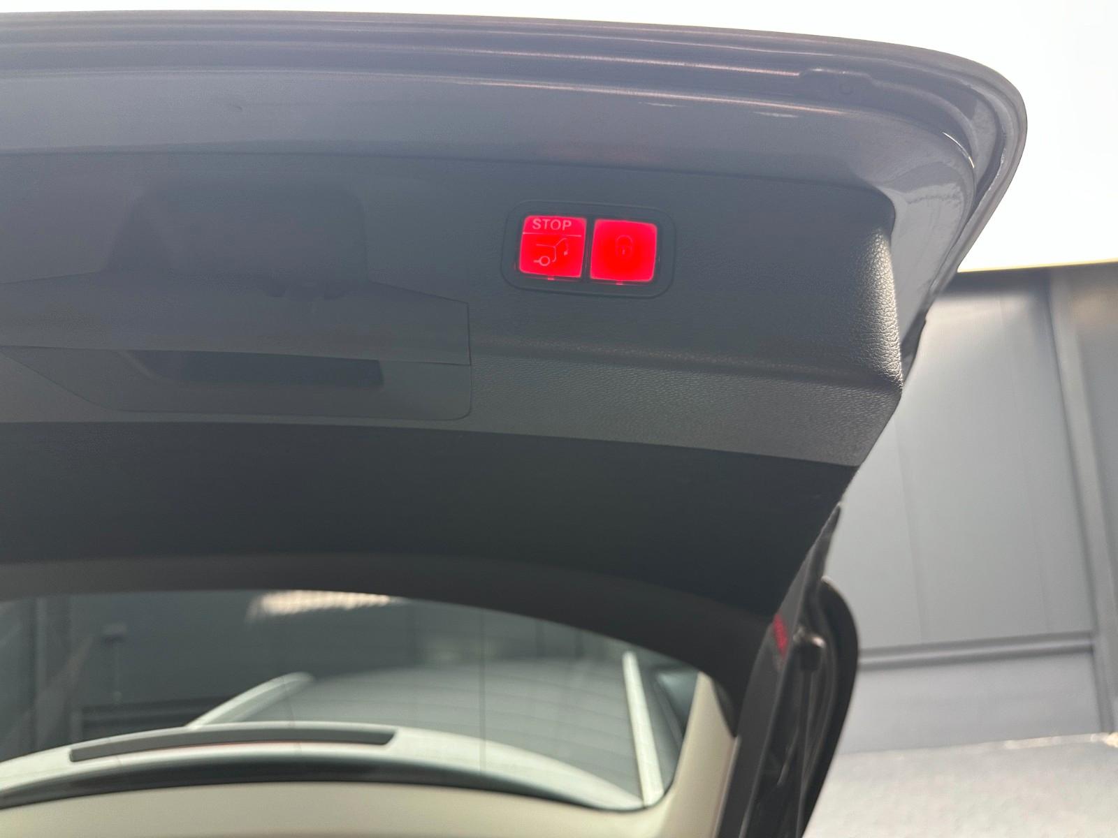 Mercedes-Benz E 220 d T 4Matic Avantgarde *LEDER*HuD*360*NAVI*