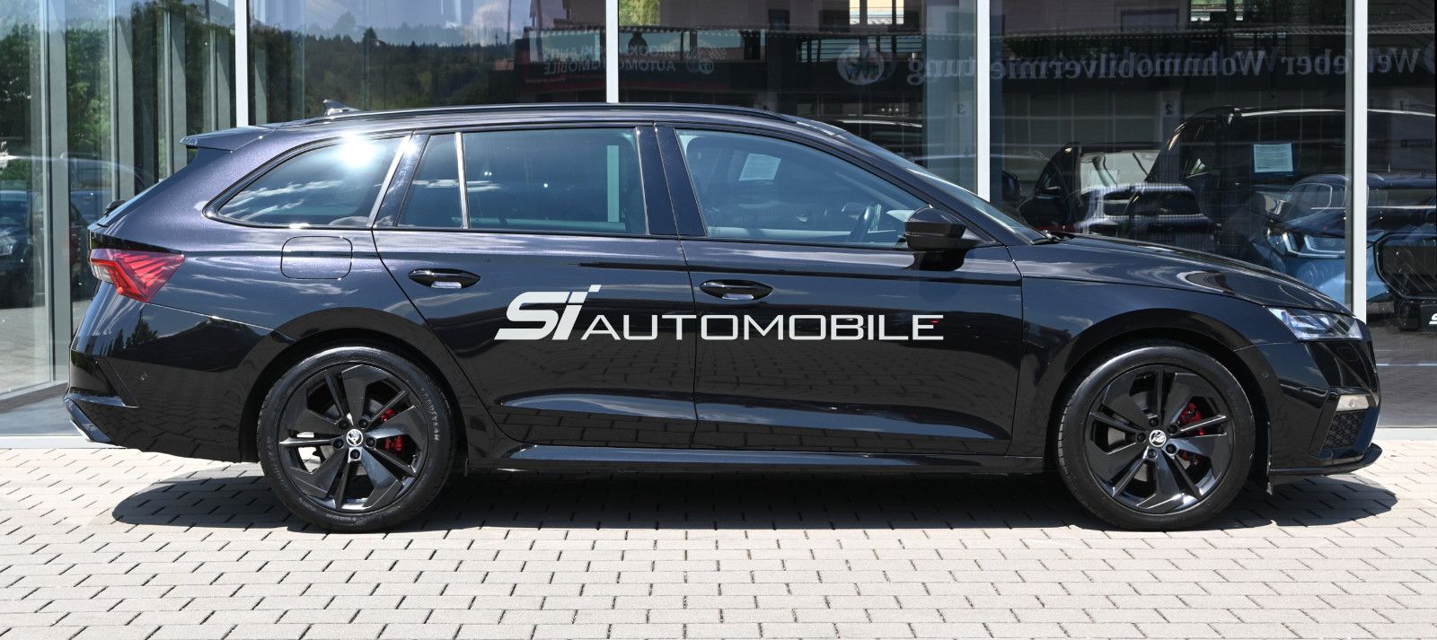 Fahrzeugabbildung SKODA Octavia 2.0 TDI DSG RS COMBI °ACC°AHK°HEAD-UP°
