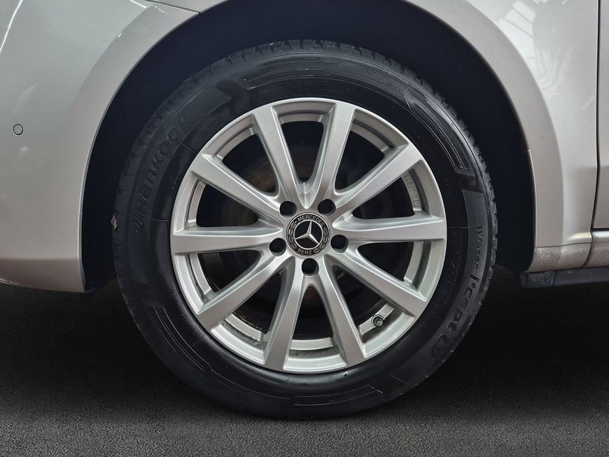 Mercedes-Benz V 220 d lang 9G-TRONIC Avantgarde foto 7